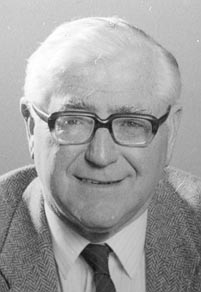 Tom W Holmes