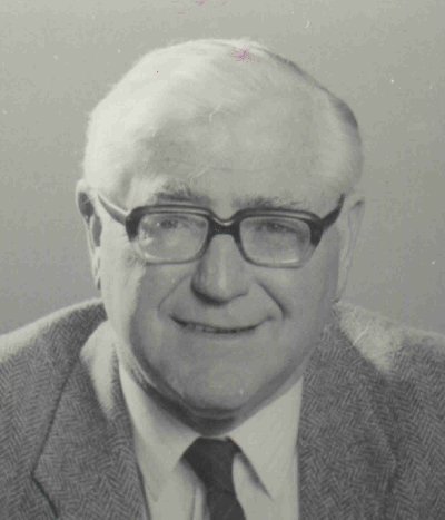 Tom W Holmes